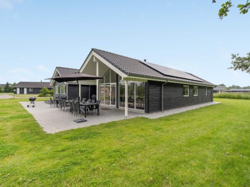 Feriehus - 16 personer -  - Blommestien - Marielyst - 4872 - Idestrup