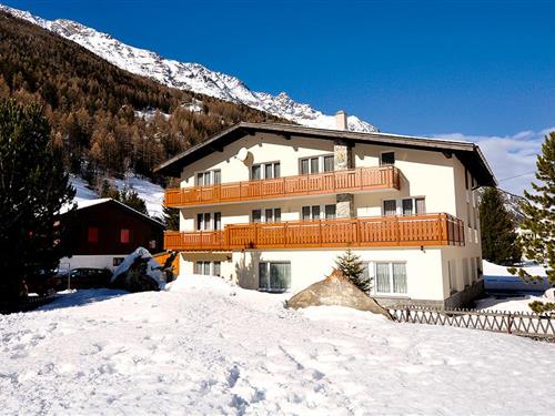 Holiday home - 29 persons -  - Innere Saastalstr. - 3910 - Saas-Grund