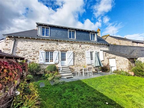 Holiday home - 5 persons -  - Champtocé-Sur-Loire - 49123