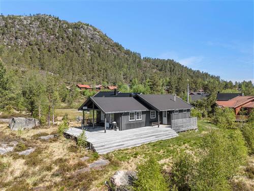 Holiday home - 6 persons -  - Eikerapen - 4540