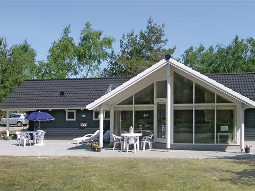 Holiday Home/Apartment - 10 persons -  - Bæverstien - Marielyst - 4873 - Væggerløse