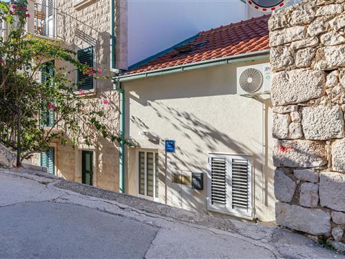 Holiday apartment - 4 persons -  - Drašnice - 21328 - Drašnice