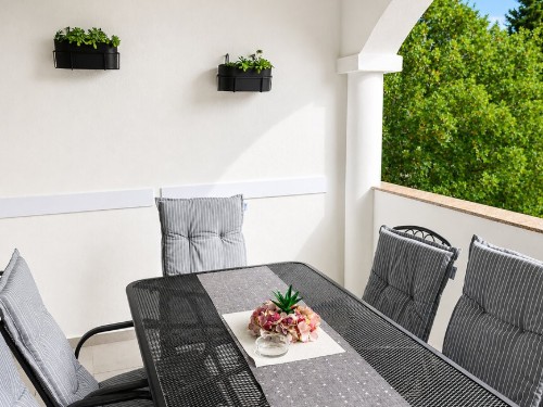Holiday apartment - 6 persons -  - Nenada Mataka-Mehe - Starigrad Paklenica-Tribanj - 23245 - Tribanj Sibuljina