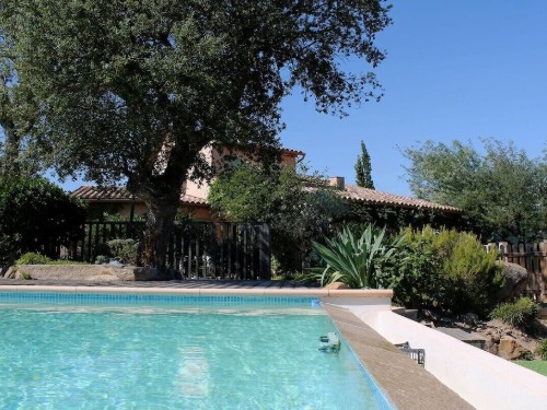Holiday home - 8 persons -  - 83440 - Montauroux
