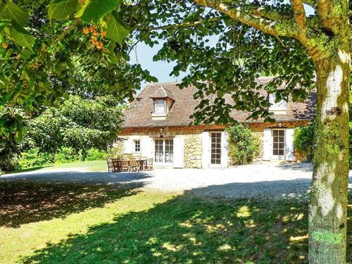 Holiday home - 9 persons -  - Lieu Dit Le Vignal - Saint Georges De Montclard - 24140 - St Georges De Montclar