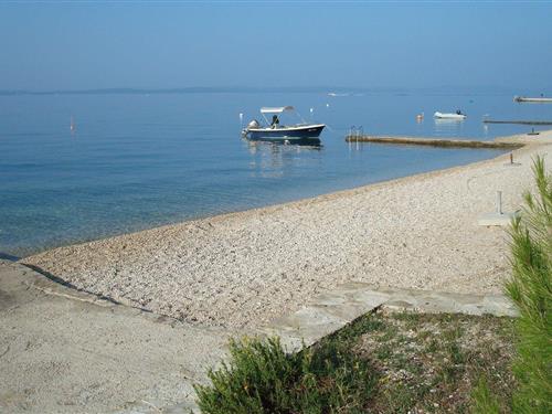 Holiday Home/Apartment - 2 persons -  - Punta Skala, Ulica I - 23231 - Petrcane