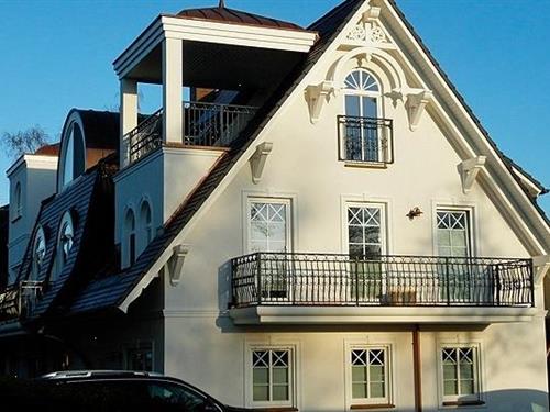 Holiday Home/Apartment - 2 persons -  - Friedenstraße - 18374 - Zingst