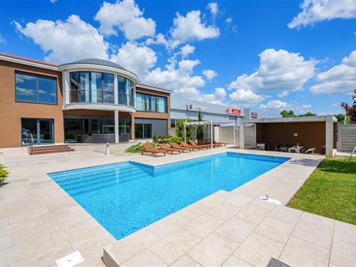 Sommerhus - 10 personer -  - Karlov vrt - 52341 - Zminj