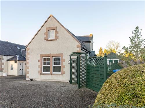 Holiday Home/Apartment - 6 persons -  - Inverness - IV2 4NR