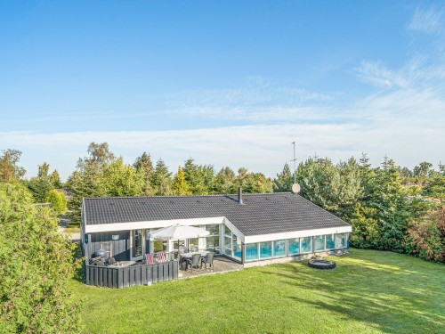 Holiday home - 12 persons -  - Holmegårdsvej - Marielyst - 4873 - Væggerløse