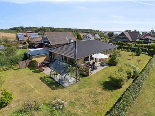 Villa - 7 personer -  - Kirsebærvænget - 5600 - Faaborg