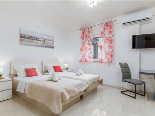 Holiday apartment - 2 persons -  - Kolodvorska ulica - 52100 - Pula