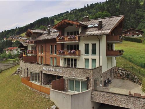 Holiday Home/Apartment - 10 persons -  - 5752 - Saalbach-Hinterglemm