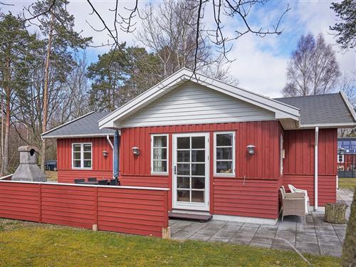 Fritidshus - 4 personer -  - Sahara - Sorthat/Muleby - 3700 - Rønne