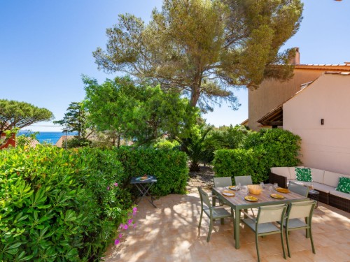 Holiday home - 6 persons -  - 83380 - Les Issambres