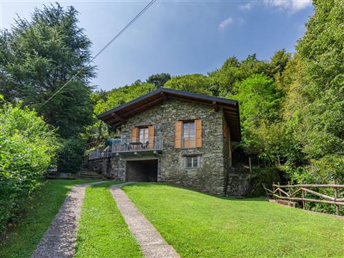 Holiday Home/Apartment - 4 persons -  - Pianello Lario - 22010