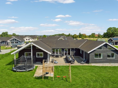 Emne nr.: 130-F09255