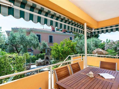 Holiday Home/Apartment - 5 persons -  - 52470 - Umag