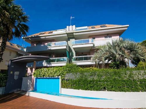 Holiday Home/Apartment - 4 persons -  - San Benedetto Del Tronto - 63074