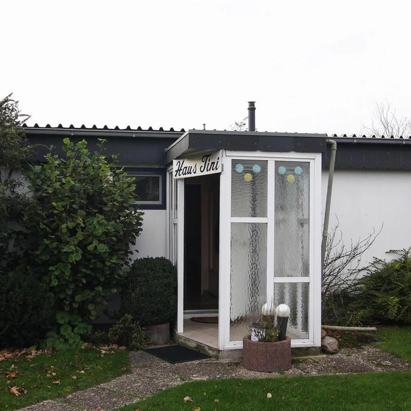 Bungalow - 4 personer -  - 25761 - Warwerort