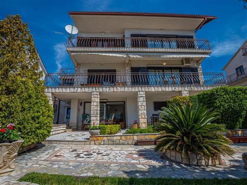 Holiday apartment - 8 persons -  - Ulica 22. lipnja - 51250 - Novi Vinodolski