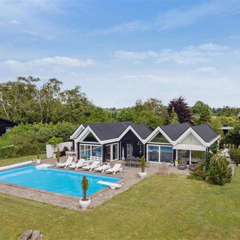 Sommerhus - 10 personer -  - Mejsevænget - Vellerup - 4050 - Skibby