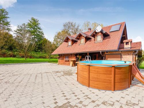 Fritidshus - 8 personer -  - Obrtnicka ulica - Zabok - Donja Stubica - 49240 - Donja Stubica