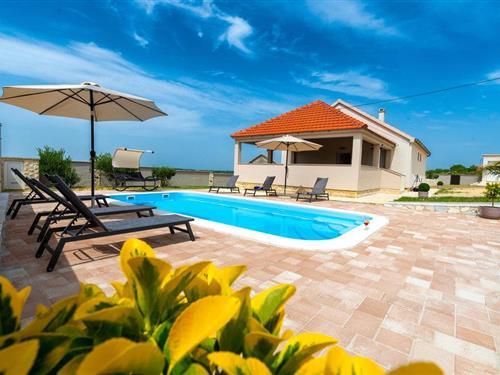 Holiday home - 6 persons -  - Perusic Benkovacki - Zadar - Perusic Benkovacki - 23420 - Benkovac