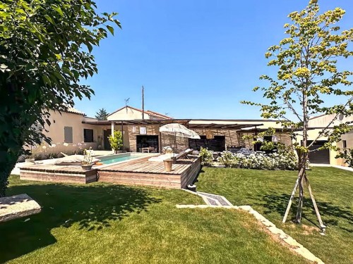 Holiday home - 8 persons -  - Avenue Gabriel Péri - 84110 - Vaison-La-Romaine