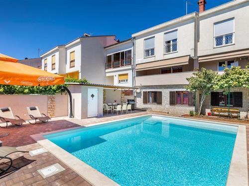 Holiday apartment - 10 persons -  - Monte Paradiso - 52100 - Pula