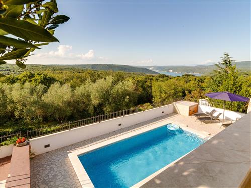 Holiday home - 8 persons -  - Pula/Rakalj - 52208