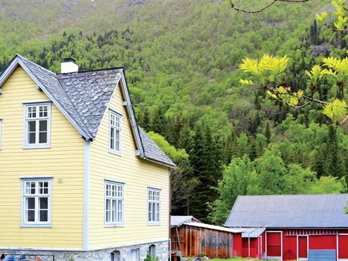 Holiday Home/Apartment - 12 persons -  - Kvamsdalen - 5783 - Eidfjord