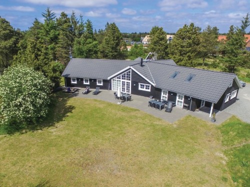 Sommerhus - 14 personer -  - Lyngsletten - 6857 - Blåvand