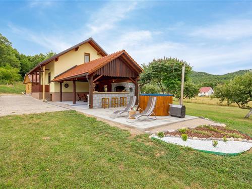 Feriehus / leilighet - 4 personer -  - Klanac - Gospic-Klanac - 53212 - Klanac