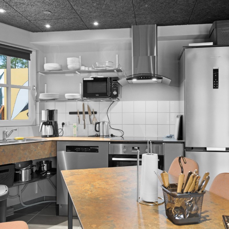 Hotel - 6 Personen -  - Funart - Blokhus - 9490 - Pandrup