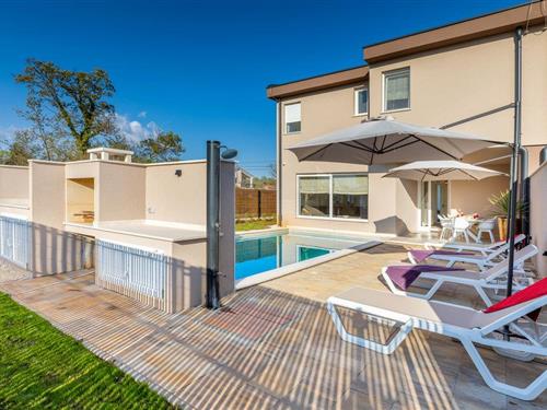 Sommerhus - 8 personer -  - Segotici - Duga Uvala-Segotici - 52208 - Segotici