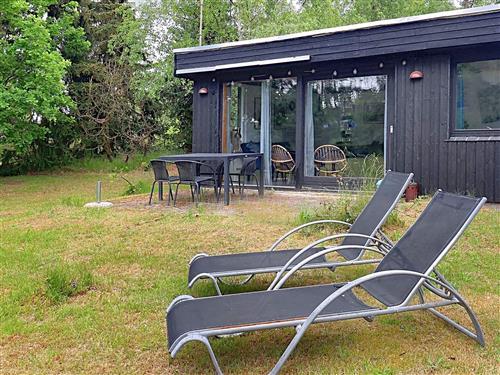 Holiday Home/Apartment - 6 persons -  - Perikumvej - Marielyst - 4873 - Væggerløse