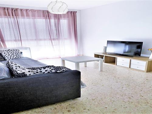 Holiday Home/Apartment - 6 persons -  - 11100 - San Fernando