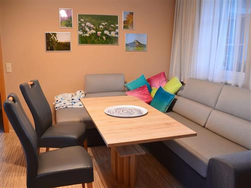 Holiday Home/Apartment - 5 persons -  - Poysdorferstraße - 2134 - Enzersdorf Bei Staatz