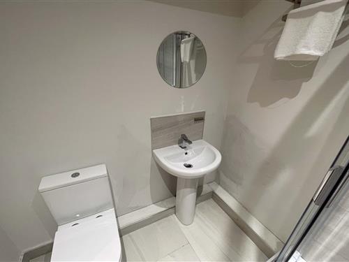 Hotel - 3 persons -  - BH2 5PH - Bournemouth