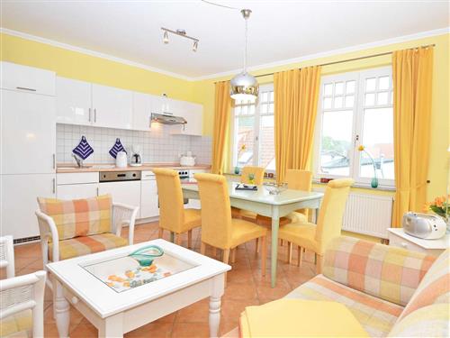 Holiday Home/Apartment - 4 persons -  - Paulstr. - 18609 - Binz