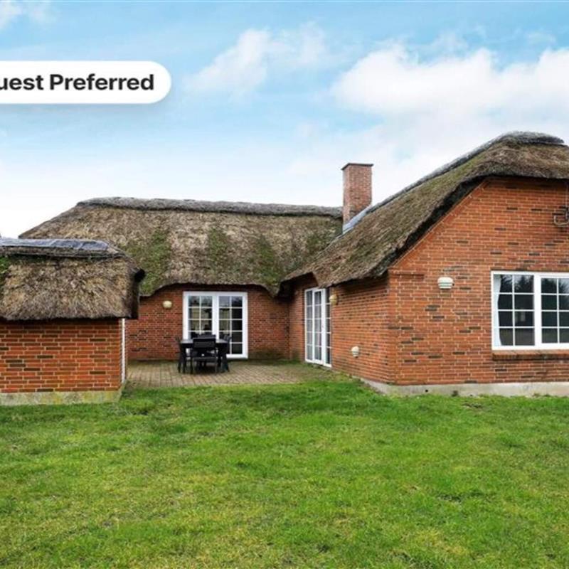 Sommerhus - 10 personer -  - Vester Mosevej - Vedersø Klit - 6990 - Ulfborg