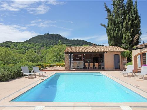 Holiday home - 10 persons -  - 83690 - Salernes