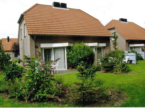 Holiday Home/Apartment - 4 persons -  - Rügener Straße - 26969 - Butjadingen