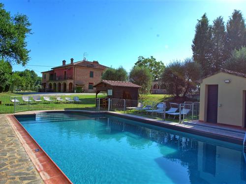 Holiday Home/Apartment - 16 persons -  - 52046 - Abbadia Di Montepulciano