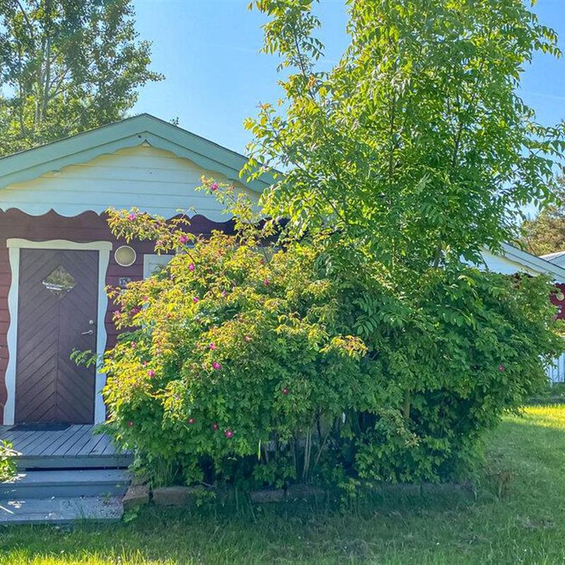 Sommerhus - 2 personer -  - Holmvägen 11 nr. - Hälludden/Byxelkrok - 387 75 - Byxelkrok