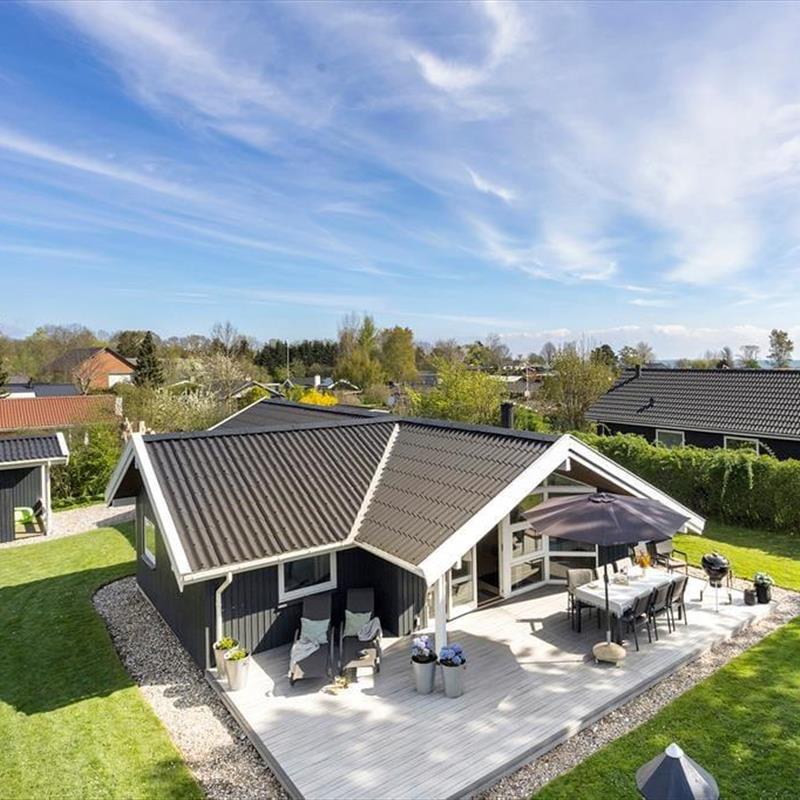 Sommerhus - 8 personer -  - Stentoften - Bøsøre - 5874 - Hesselager