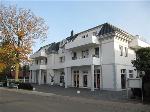 Holiday Home/Apartment - 2 persons -  - Strandstrasse - 18374 - Seeheilbad Zingst