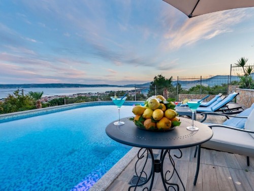 Feriehus - 8 personer -  - Gospe na Krugu - Trogir-Kastel Kambelovac - 21214 - Kastel Kambelovac