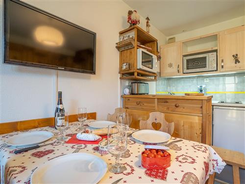 Holiday apartment - 4 persons -  - Les Menuires - 73440